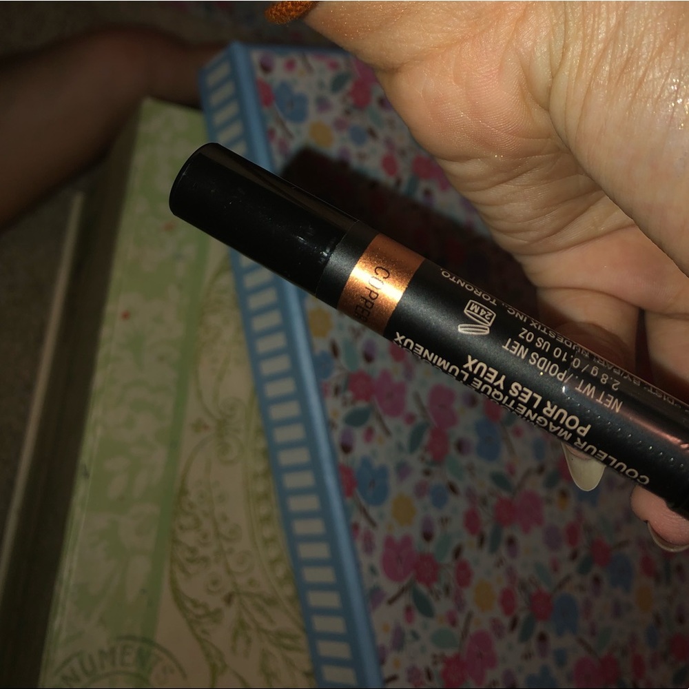 Nudestix Eyeshadow